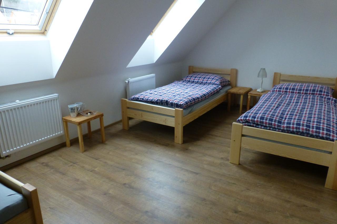 Pod Kralicim Vrchem Apartment Milovice  ภายนอก รูปภาพ
